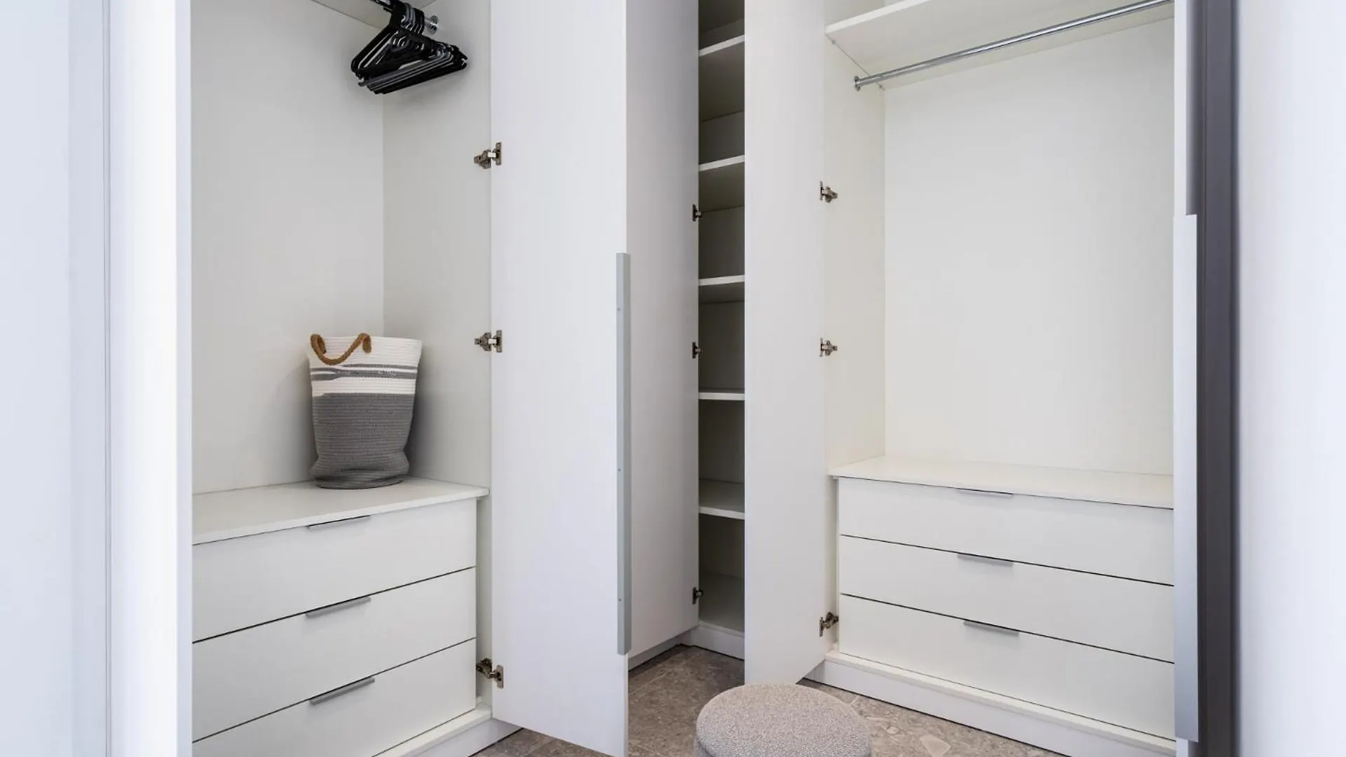 Solara - Stylish Balcony Apartments In Larnaca 0*,
