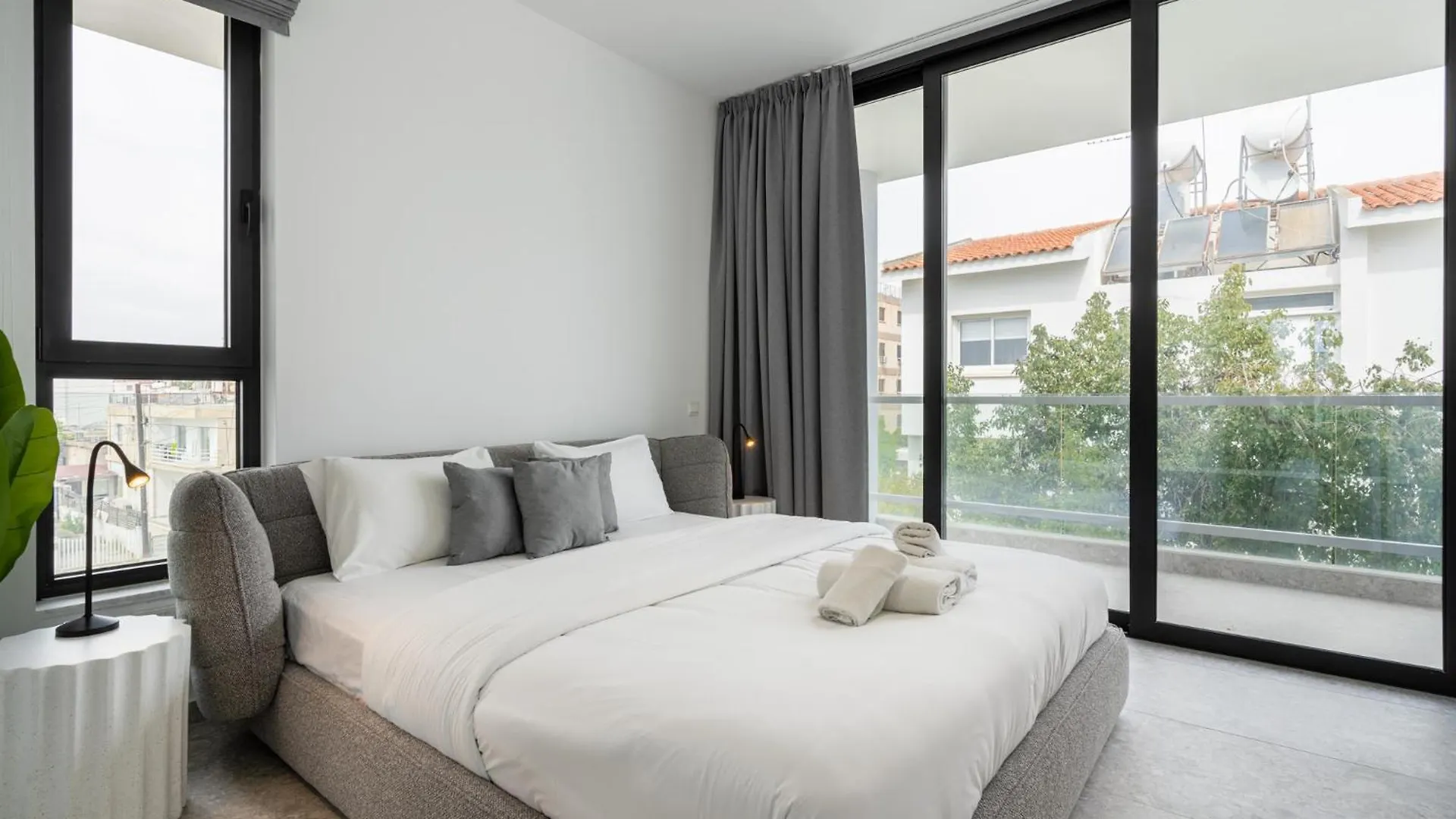 Solara - Stylish Balcony Apartments In Larnaca Cyprus