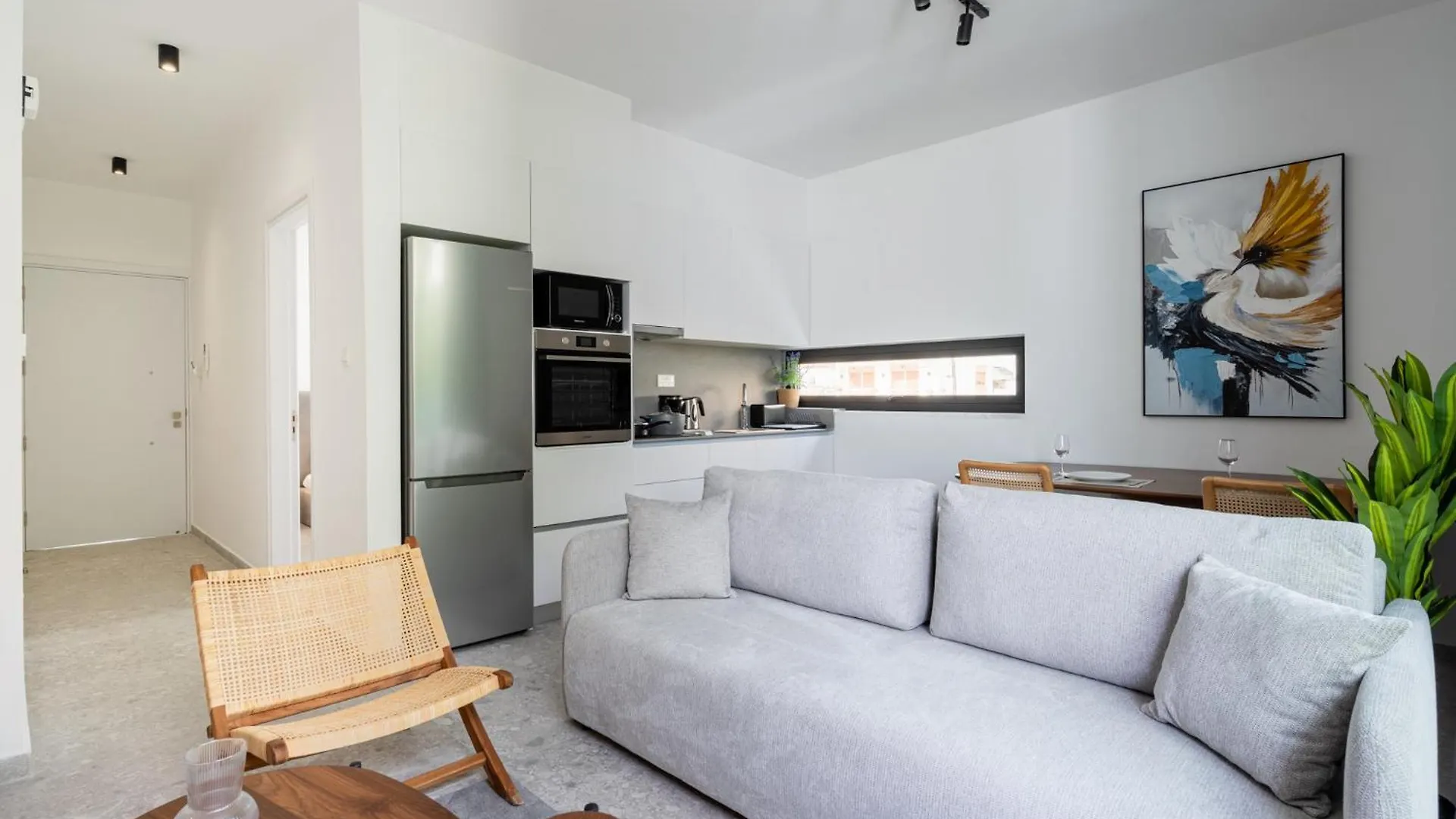 Solara - Stylish Balcony Apartments In Larnaca