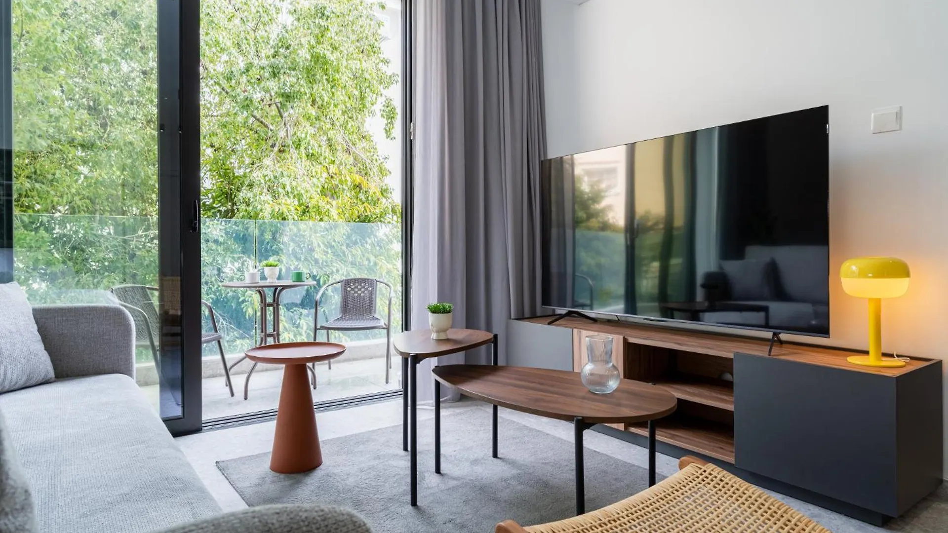 Solara - Stylish Balcony Apartments In Larnaca 0*,