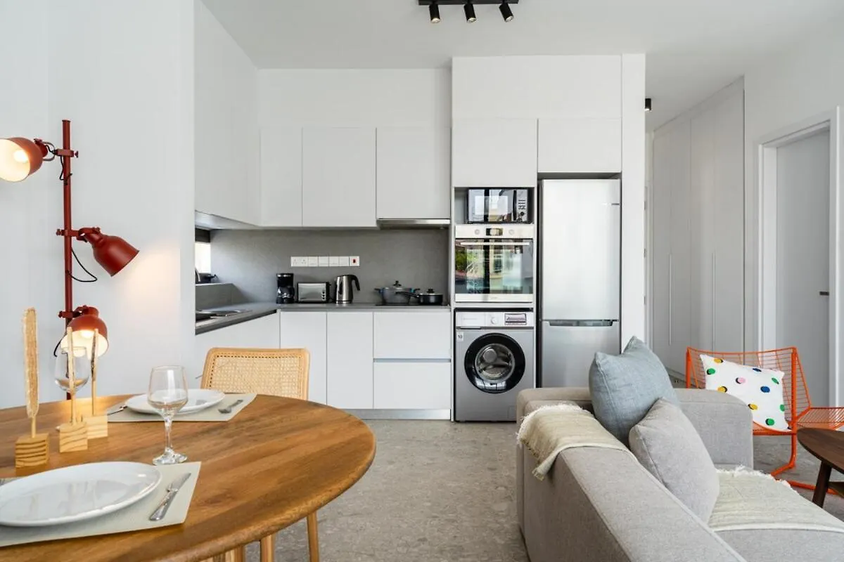 Solara - Stylish Balcony Apartments In Larnaca
