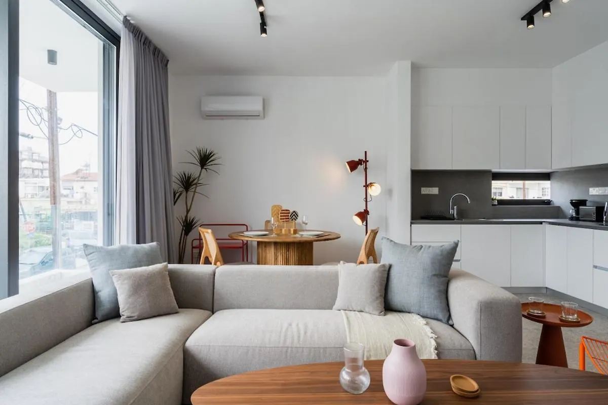 Solara - Stylish Balcony Apartments In Larnaca