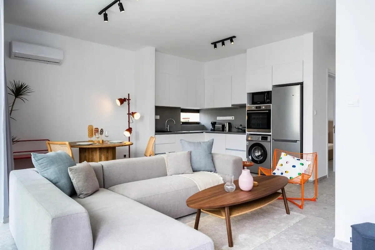 Solara - Stylish Balcony Apartments In Larnaca